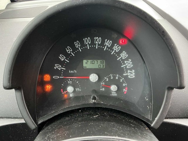 2003 - volkswagen - new beetle cabriolet - 2.0 - personenauto - afbeelding 3 van  13