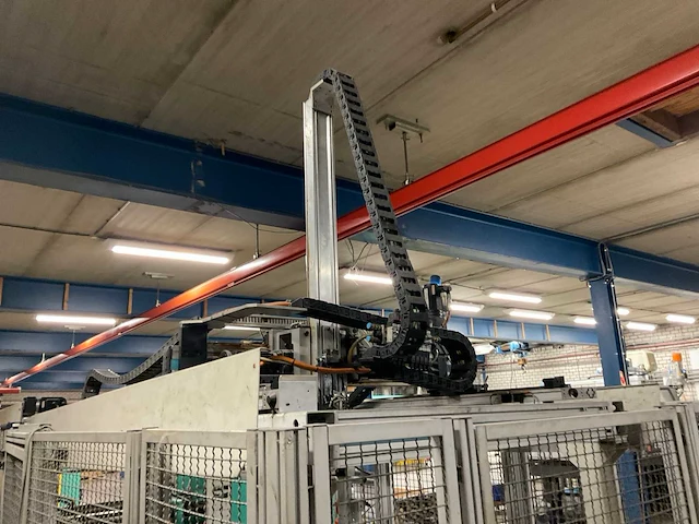 2003 arburg 420c allrounder 1300 -350 spuitgietmachine - afbeelding 15 van  27