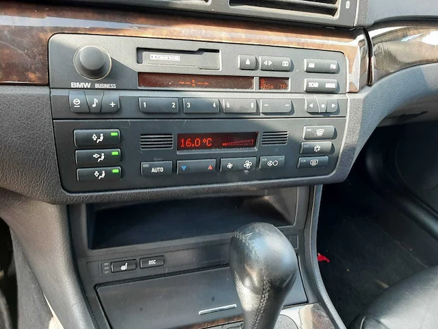 2003 bmw 3-serie touring 320 i personenauto - afbeelding 28 van  36