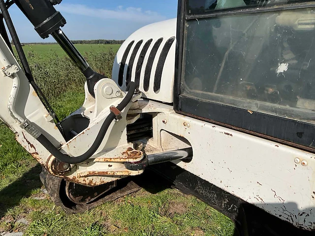 2003 bobcat 442 rupsgraafmachine - afbeelding 19 van  38