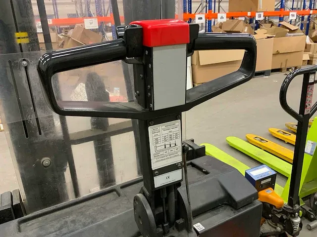 2003 bt lsf 1250/12 elektrische stapelaar - afbeelding 7 van  11