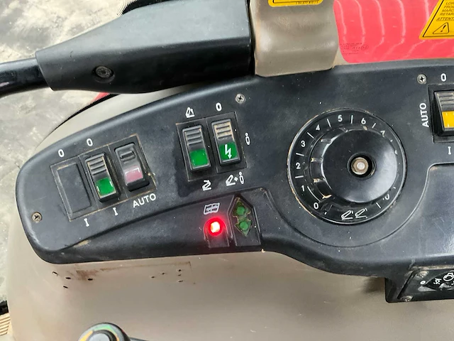 2003 case ih cvx 1170 vierwielaangedreven landbouwtractor - afbeelding 20 van  34
