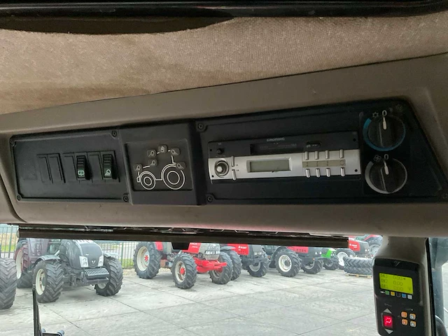 2003 case ih cvx 1170 vierwielaangedreven landbouwtractor - afbeelding 25 van  34