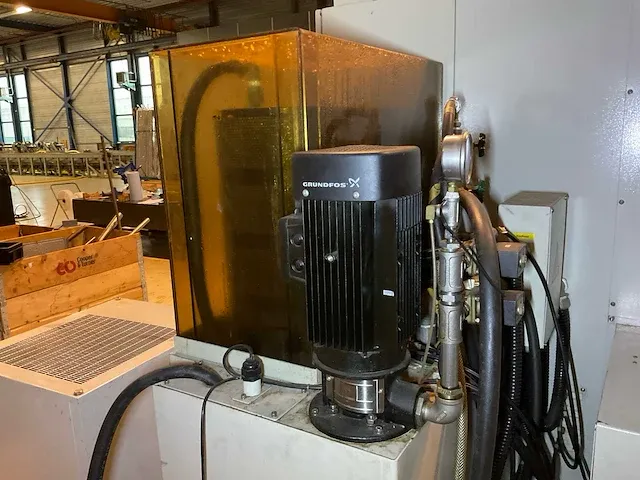 2003 chmer edm cw-532s cnc draadvonkmachine - afbeelding 18 van  57