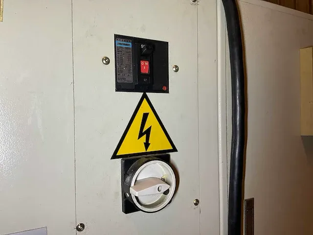 2003 chmer edm cw-532s cnc draadvonkmachine - afbeelding 26 van  57