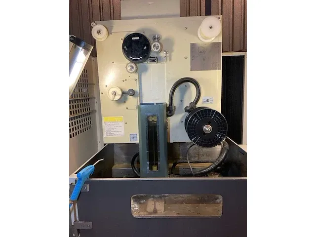 2003 chmer edm cw-532s cnc draadvonkmachine - afbeelding 55 van  57