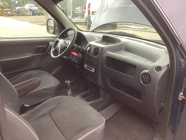 2003 citroen berlingo 1.4i cinqspace club personenauto - afbeelding 4 van  13