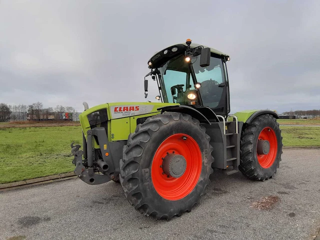 2003 claas xerion 3300 trac vc vierwielaangedreven landbouwtractor - afbeelding 1 van  28