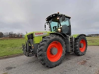 2003 claas xerion 3300 trac vc vierwielaangedreven landbouwtractor