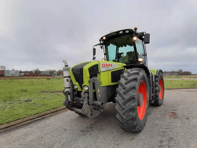 2003 claas xerion 3300 trac vc vierwielaangedreven landbouwtractor - afbeelding 2 van  28