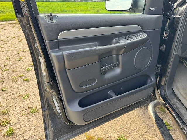 2003 dodge ram 3500 cummins - afbeelding 10 van  29
