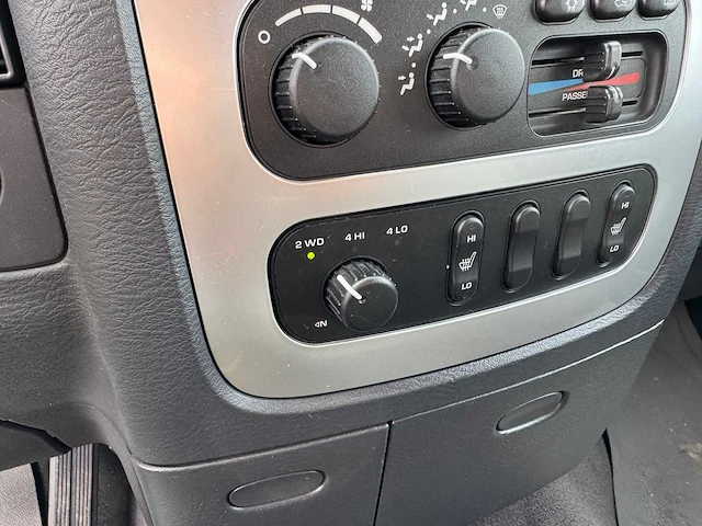 2003 dodge ram 3500 cummins - afbeelding 14 van  29