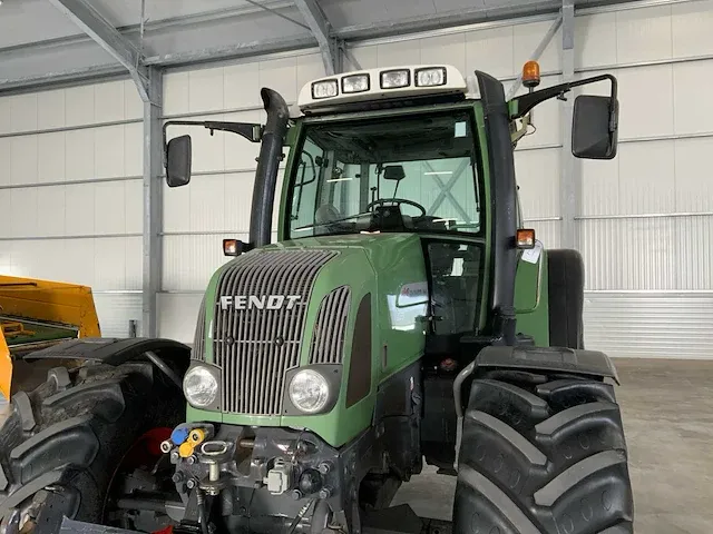 2003 fendt 411 vario vierwielaangedreven landbouwtractor - afbeelding 3 van  45
