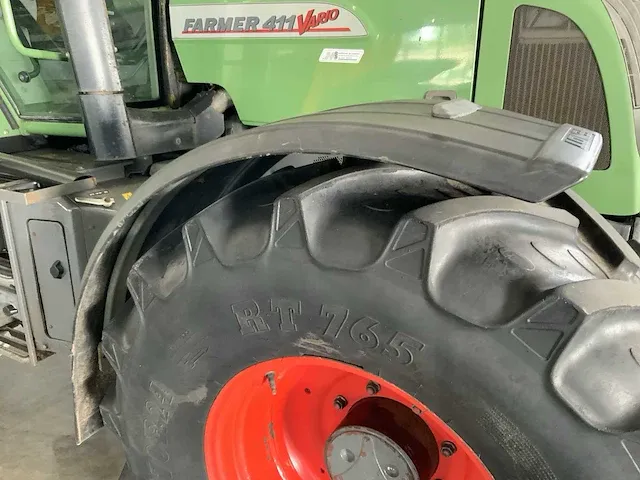 2003 fendt 411 vario vierwielaangedreven landbouwtractor - afbeelding 13 van  45
