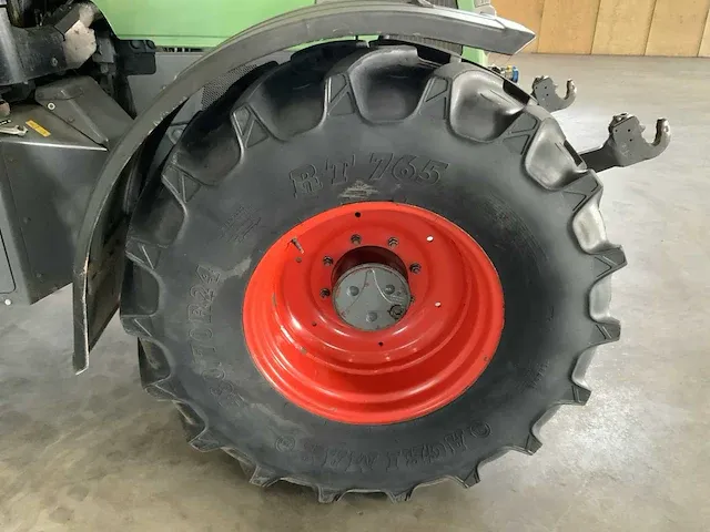 2003 fendt 411 vario vierwielaangedreven landbouwtractor - afbeelding 14 van  45