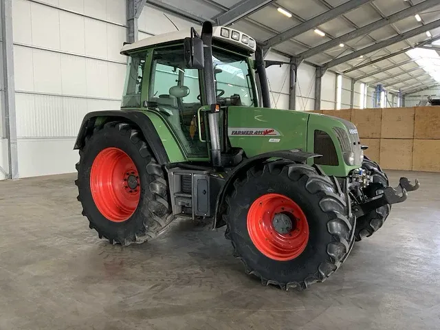 2003 fendt 411 vario vierwielaangedreven landbouwtractor - afbeelding 12 van  45