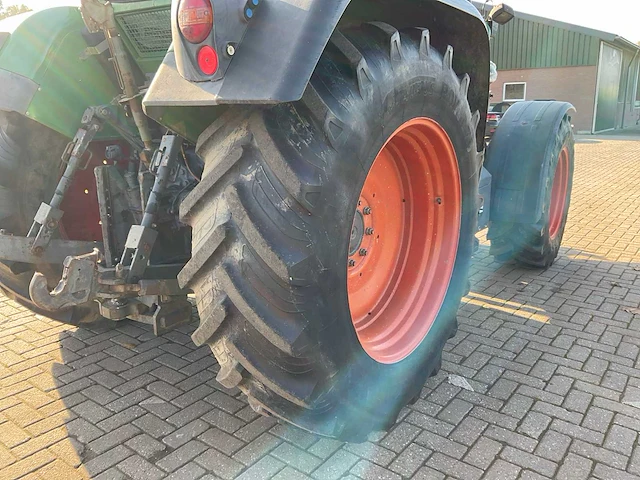 2003 fendt vario favorit 712 vierwielaangedreven landbouwtractor - afbeelding 16 van  40