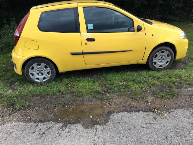2003 fiat punto personenauto - afbeelding 10 van  12