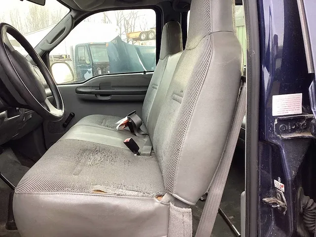 2003 ford pickup f350 personenauto - afbeelding 16 van  16