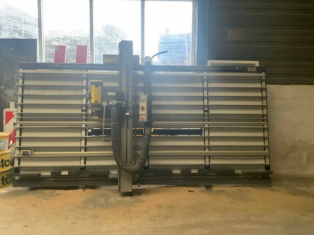 2003 harwi orca 1550 verticale platenzaag - afbeelding 1 van  10
