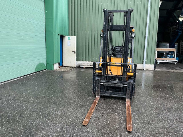 2003 hyundai hlf25-ii vorkheftruck - afbeelding 12 van  28