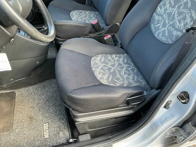 2003 hyundai matrix personenauto - afbeelding 21 van  46