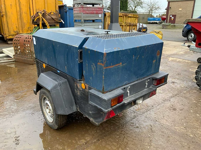 2003 ingersoll - rand r1090f731 mobiele luchtcompressor - afbeelding 2 van  9