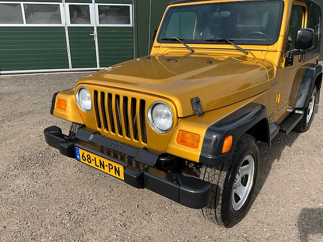 2003 jeep wrangler 2.4i hardtop personenauto - afbeelding 2 van  34