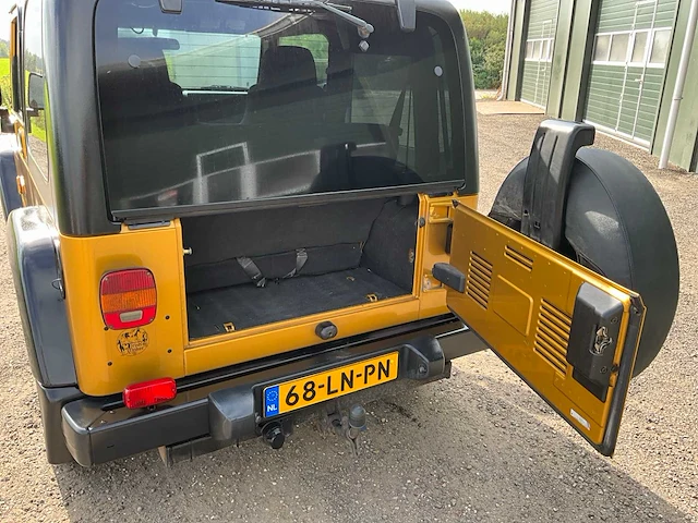 2003 jeep wrangler 2.4i hardtop personenauto - afbeelding 7 van  34