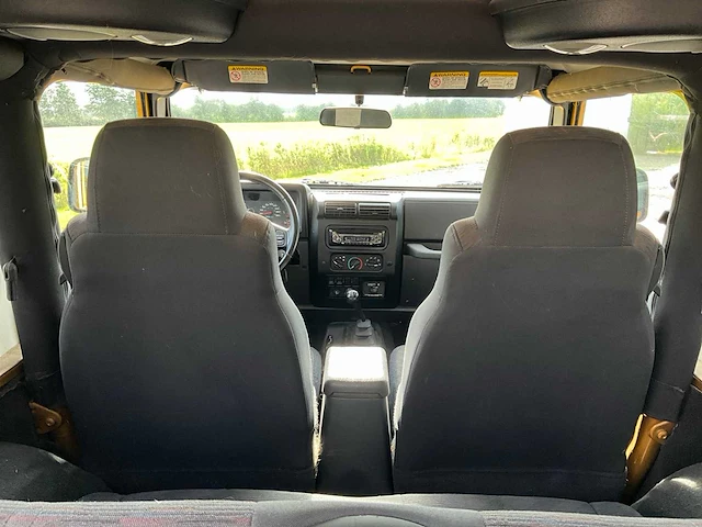 2003 jeep wrangler 2.4i hardtop personenauto - afbeelding 9 van  34