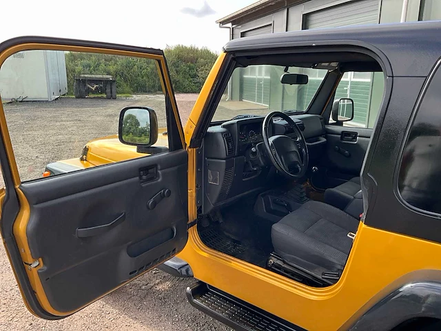 2003 jeep wrangler 2.4i hardtop personenauto - afbeelding 10 van  34