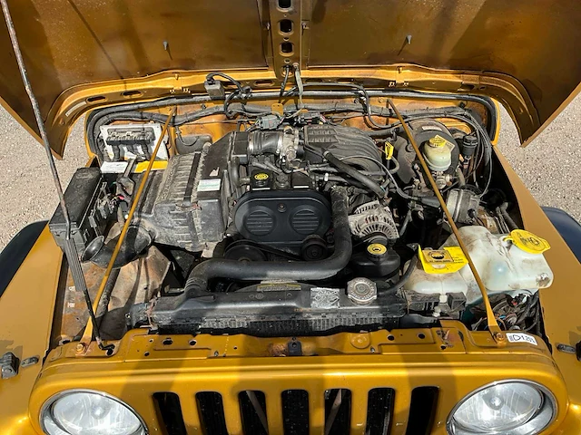 2003 jeep wrangler 2.4i hardtop personenauto - afbeelding 25 van  34