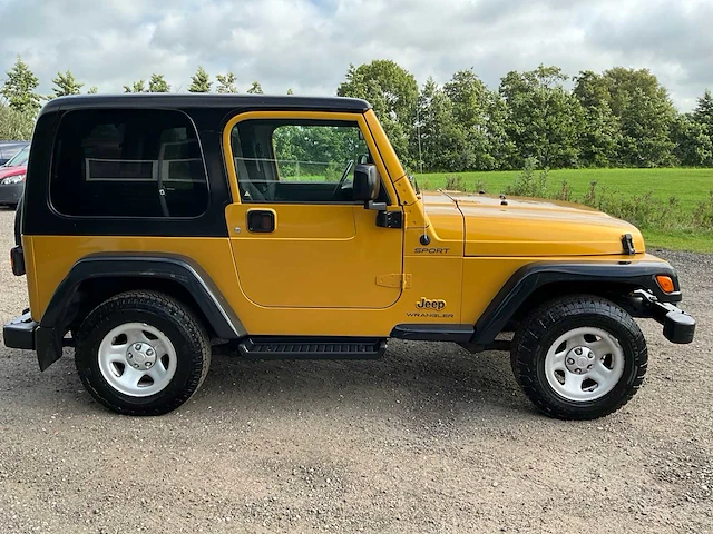 2003 jeep wrangler 2.4i hardtop personenauto - afbeelding 30 van  34