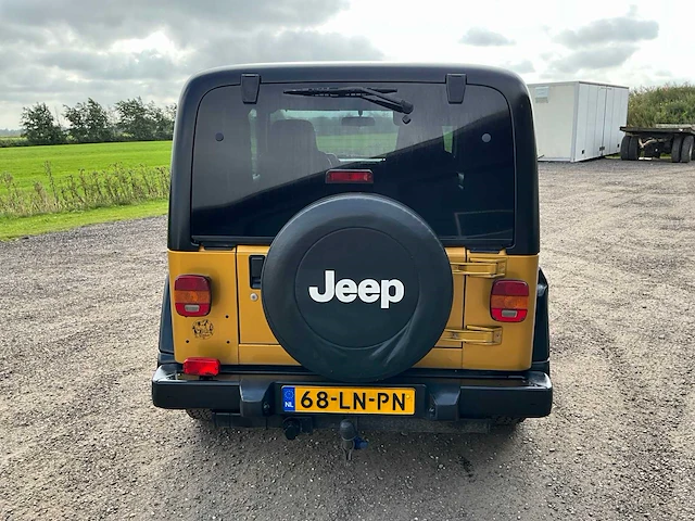 2003 jeep wrangler 2.4i hardtop personenauto - afbeelding 32 van  34