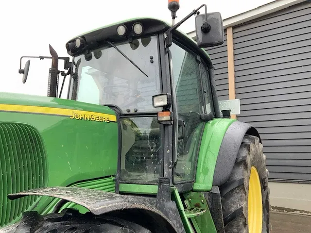 2003 john deere 6620 vierwielaangedreven landbouwtractor - afbeelding 2 van  31