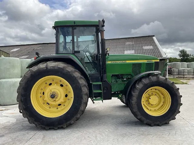 2003 john deere 7710 vierwielaangedreven landbouwtractor - afbeelding 31 van  33