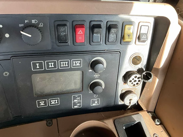 2003 john deere 7820 vierwielaangedreven landbouwtractor - afbeelding 16 van  29