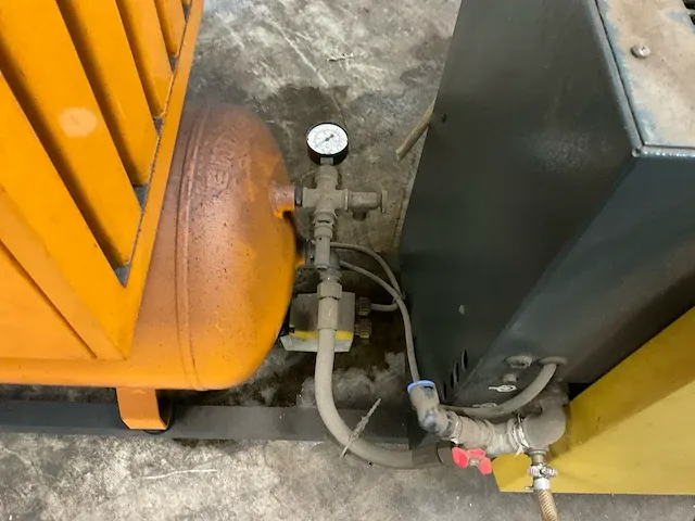 2003 kaeser epc 340-100 zuigercompressor met luchtdroger - afbeelding 2 van  13