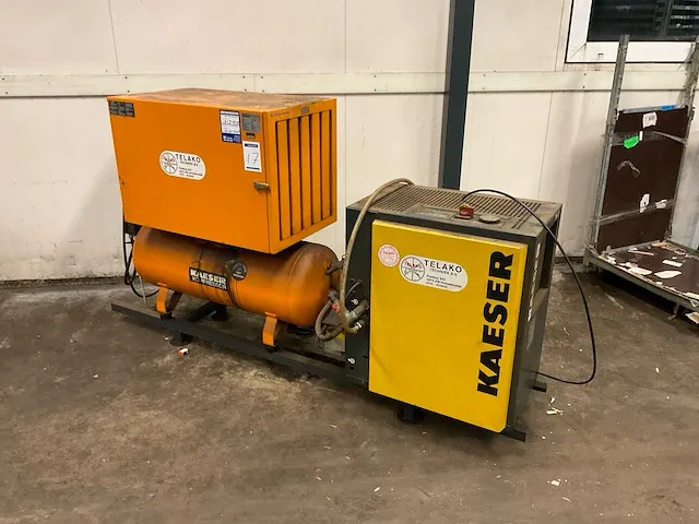 2003 kaeser epc 340-100 zuigercompressor met luchtdroger - afbeelding 1 van  13