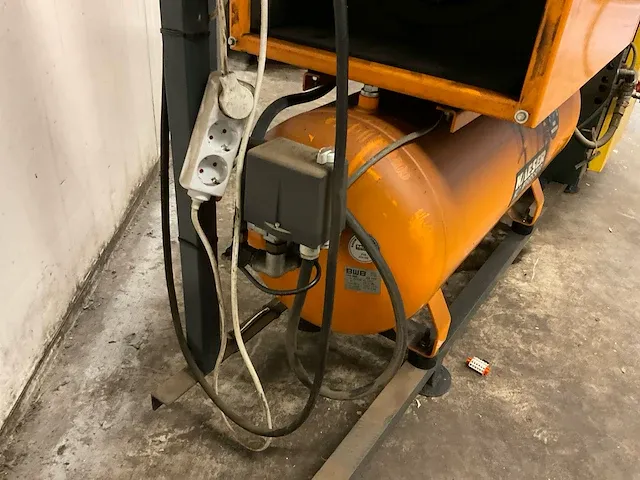 2003 kaeser epc 340-100 zuigercompressor met luchtdroger - afbeelding 10 van  13