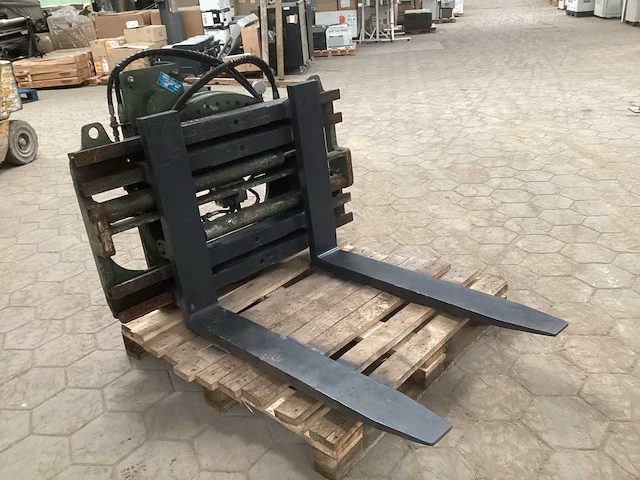 2003 kaup 4t451 rotator - afbeelding 2 van  7