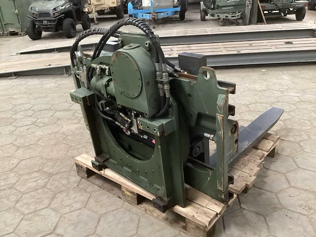2003 kaup 4t451 rotator - afbeelding 4 van  7