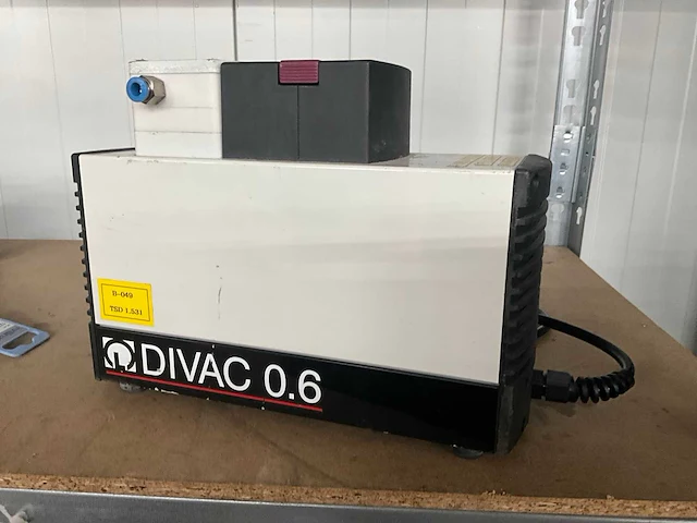 2003 leybold vakuum gmbh divac 0.6 vacuümpomp - afbeelding 2 van  5