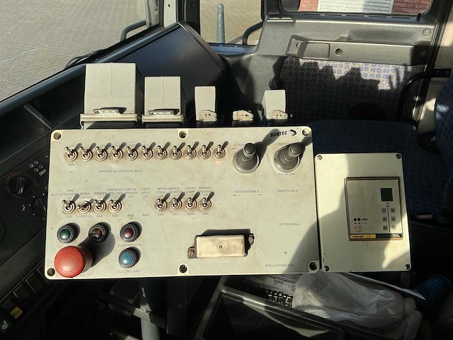 2003 man t36 burtec bitumensprayer vrachtwagen kleefauto - afbeelding 2 van  53