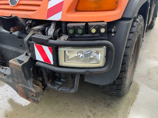 2003 mercedes-benz unimog u300 vrachtwagen 3-zijdige kipper - afbeelding 2 van  45