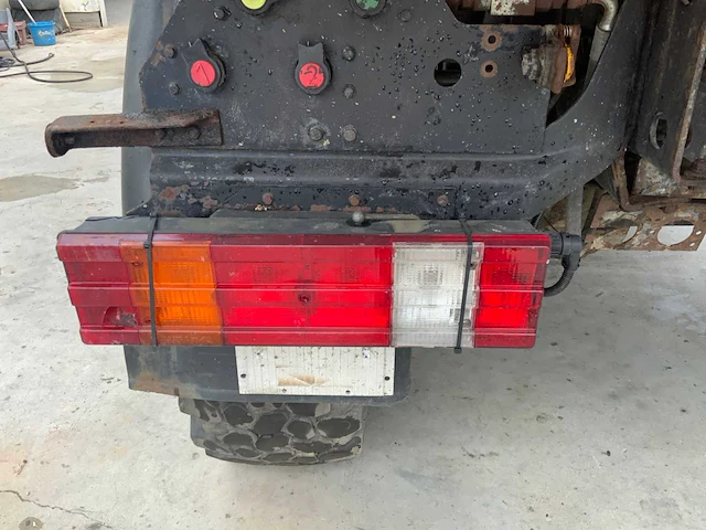 2003 mercedes-benz unimog u300 vrachtwagen 3-zijdige kipper - afbeelding 13 van  45