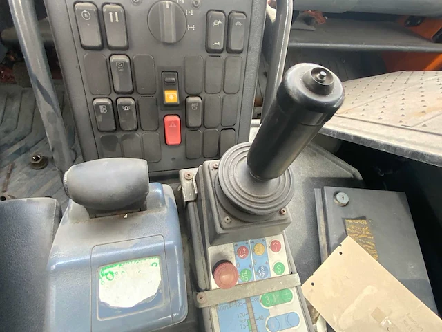 2003 mercedes-benz unimog u300 vrachtwagen 3-zijdige kipper - afbeelding 31 van  45