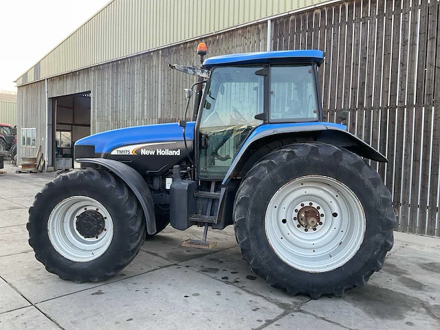 2003 new holland tm175 vierwielaangedreven landbouwtractor - afbeelding 28 van  29
