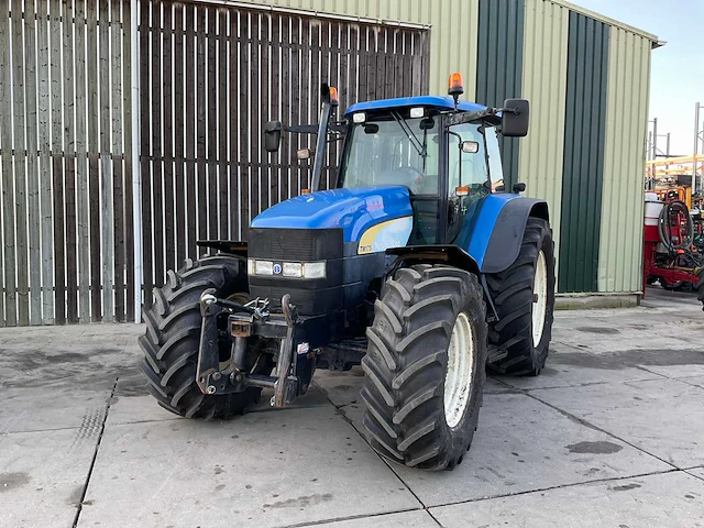 2003 new holland tm175 vierwielaangedreven landbouwtractor - afbeelding 12 van  32