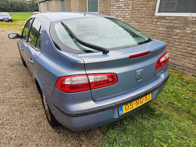 2003 renault laguna 1.8-16v elective - afbeelding 4 van  25